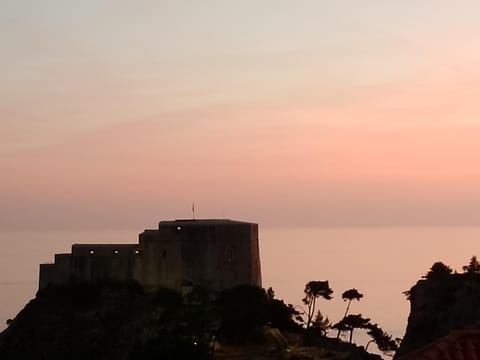 Nearby landmark, Landmark view, Sea view, Sunset