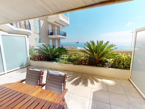 3 pièces climatisé avec terrasse, garage et WiFi à Menton - FR-1-196-342 Apartment in Menton