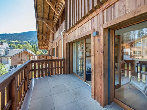 Appartement chic alpin de 100m² avec balcon et garage, proche centre Megève - FR-1-569-100 Apartment in Megève
