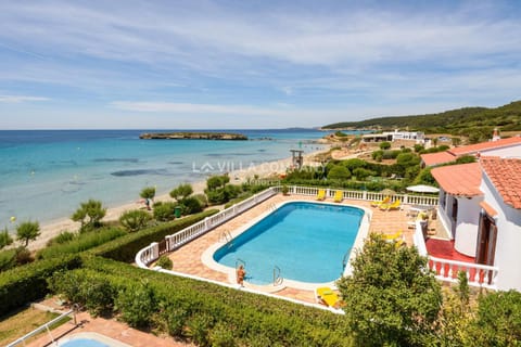 Property building, Sea view, Swimming pool