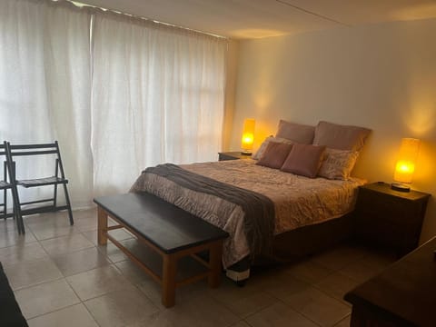 Photo of the whole room, pet friendly