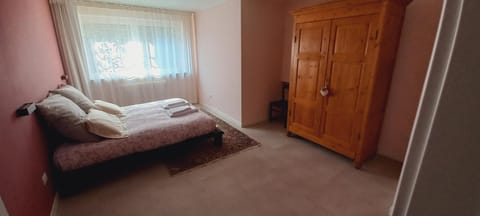 Photo of the whole room, wardrobe