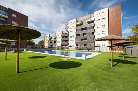 Property building, Swimming pool