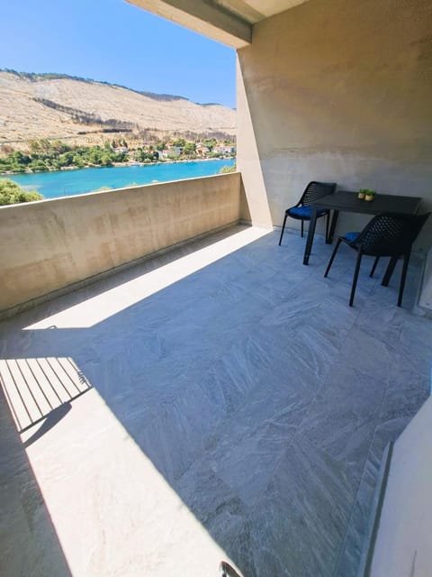 Day, Natural landscape, View (from property/room), Balcony/Terrace, Living room, Seating area