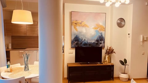 Dining area, stove, kitchen