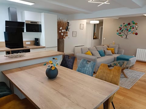 Communal lounge/ TV room, TV and multimedia, Kitchen or kitchenette