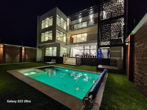 Casa Beily con alberca climatizada House in Atlixco