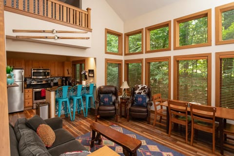 Living room, Dining area, kitchen