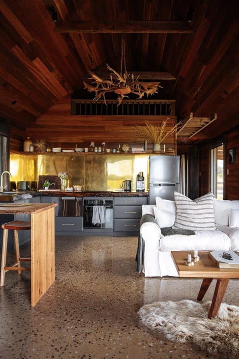 Kitchen or kitchenette, Living room