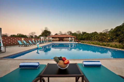 Swimming pool