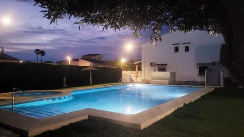 Night, Garden, Swimming pool, Swimming pool