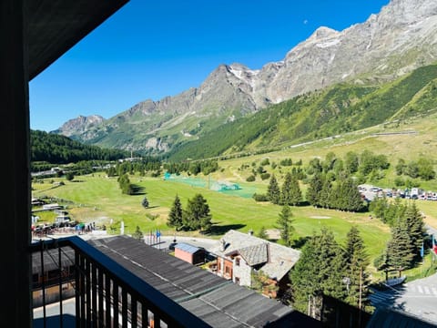 Golfcourse, Balcony/Terrace, Mountain view