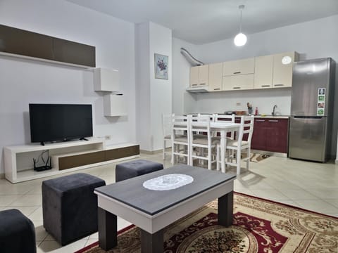 TV and multimedia, Kitchen or kitchenette, Living room