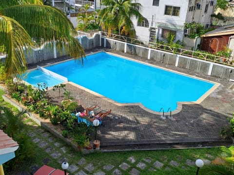 Property building, Swimming pool