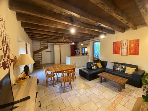 Living room, Dining area