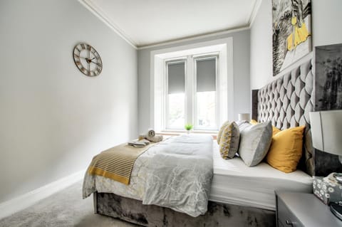 Two Bed Stylish Apartment in Heart of West End Apartment in Glasgow