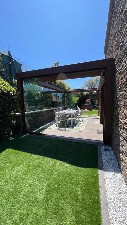 Patio, Garden, Garden view