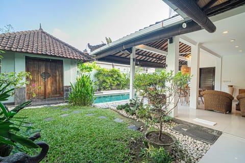 Sari Temuku Villa Villa in Kuta