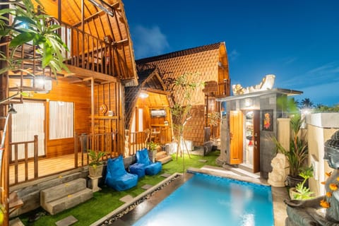 Property building, Night, Garden, Garden view, Pool view, Swimming pool