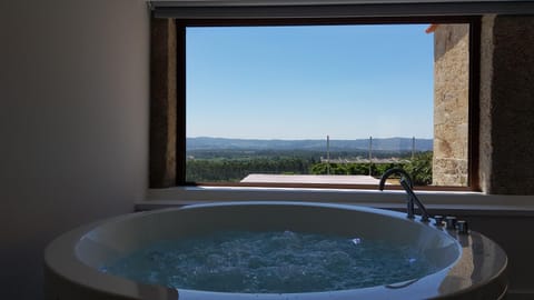 Hot Tub, Mountain view