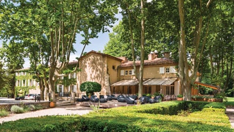Property building, Garden, Garden view