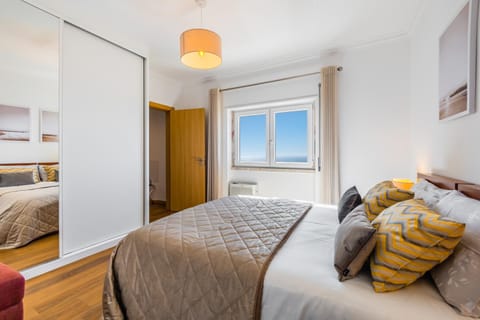 Bed, Bathroom, Bedroom, Sea view, wardrobe