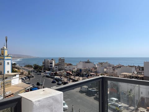 City view, Sea view