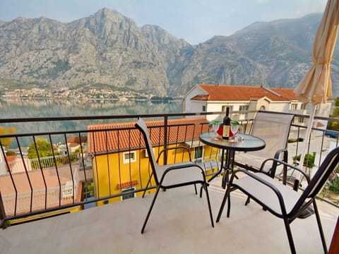 Balcony/Terrace, City view, Mountain view, Sea view