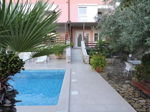 Property building, Swimming pool