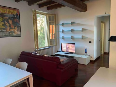 TV and multimedia, Seating area