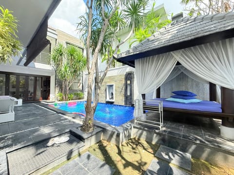 Patio, Pool view, Swimming pool, sunbed