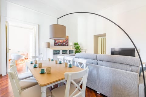 Communal lounge/ TV room, Living room