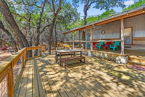 Bulverde Cottage at Moonlight Getaway House in Bulverde