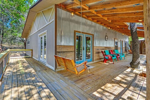 Bulverde Cottage at Moonlight Getaway House in Bulverde