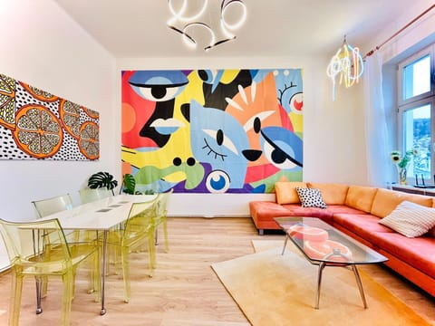 Living room, Decorative detail, Seating area
