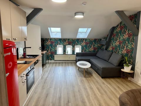 Kitchen or kitchenette, Living room