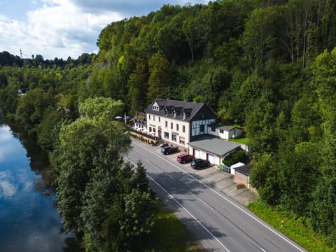 Property building, River view, Parking