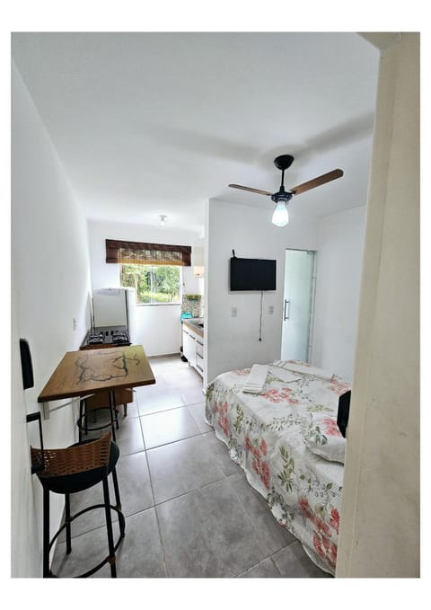 Apto c-estacionam - SEM TAXAS- 900m do centro histórico com piscina, sauna, academia Apartment in State of Rio de Janeiro