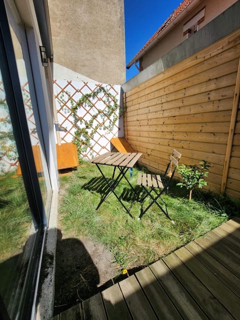 Maison rénové proche Paris 15. House in Malakoff