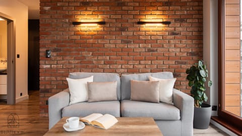 Bed, Living room, Photo of the whole room, Seating area