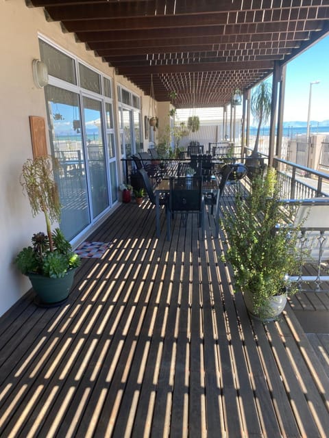 Patio, Sea view