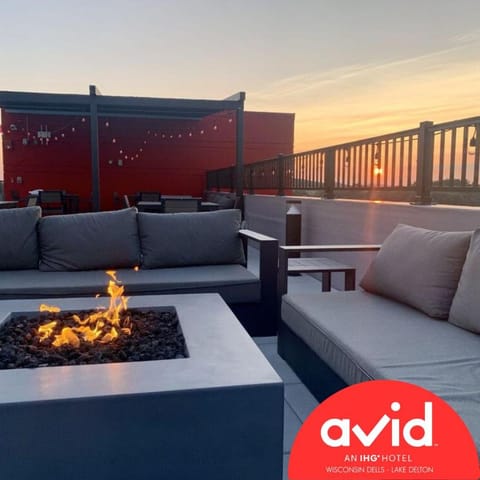 avid hotel Wisconsin Dells Lake Delton by IHG Hotel in Lake Delton