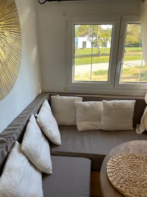 TINY HOUSE Luxury tent in Jura