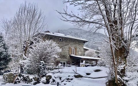 Property building, Natural landscape, Winter
