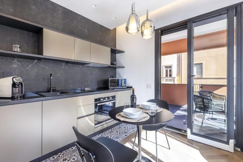 Coffee/tea facilities, Kitchen or kitchenette, Dining area, minibar, pet friendly, stove