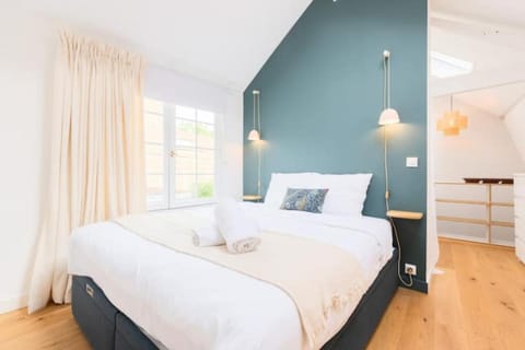 Lille Citadelle Charming house with courtyard Bed and Breakfast in Lille