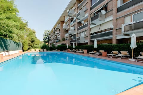Day, Pool view, Swimming pool, Swimming pool, sunbed