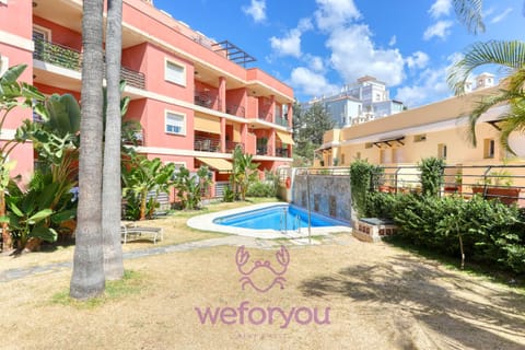 Property building, Day, Garden, Swimming pool