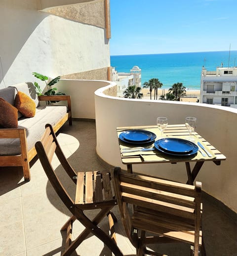 View (from property/room), Balcony/Terrace, Balcony/Terrace, Dining area, Beach, Sea view
