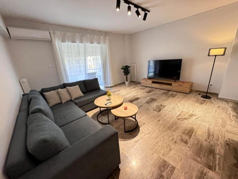 South coast -- AL020 Apartment in Alimos